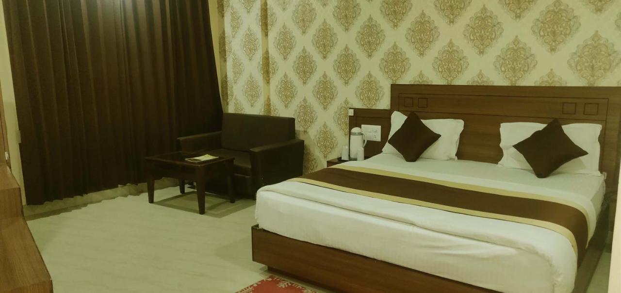 Hotel The Vaishno Devi Hills Katra  Eksteriør bilde